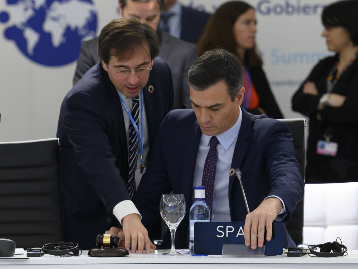 albares el sherpa de usera que se jugo la carrera por pedro sanchez 1