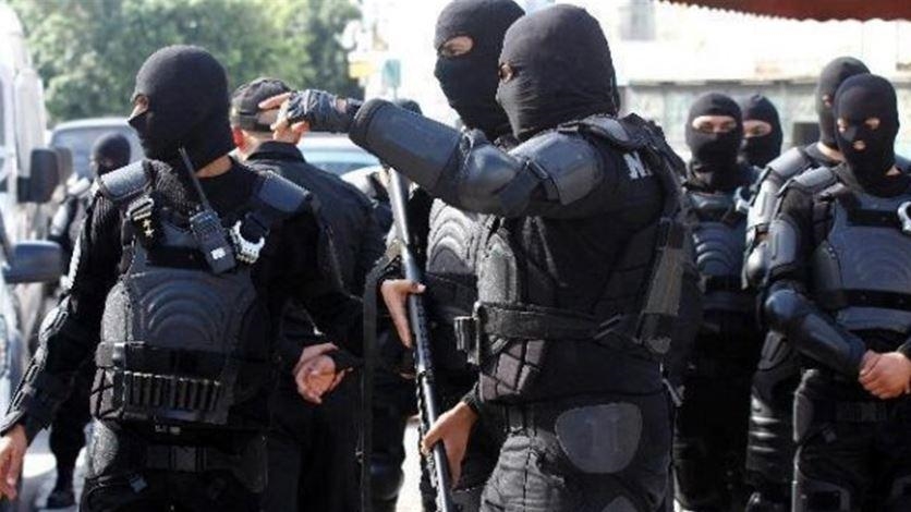 تونس: اكتشاف نفق قرب إقامة السفير الفرنسي والداخلية تلمّح لـ”شبهة إرهاب”