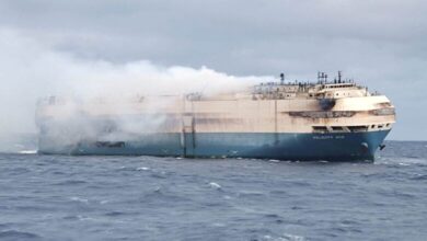 فيديو.. غرق سفينة تحمل 4 آلاف سيارة فارهة قبالة سواحل البرتغال - ALMASSAA ALYOUM المساء اليوم