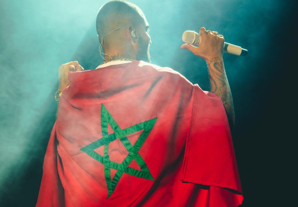 إلغاء مفاجئ لحفل مالوما بمراكش.. نشطاء يربطونه بفيديو المغني الكولومبي عن مليلية