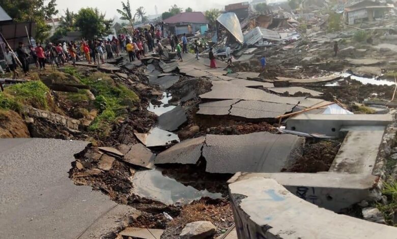 25 هزة أرضية وتوقعات بمزيد من الضحايا.. زلزال إندونيسيا يتسبب بانقطاع الكهرباء - ALMASSAA ALYOUM المساء اليوم