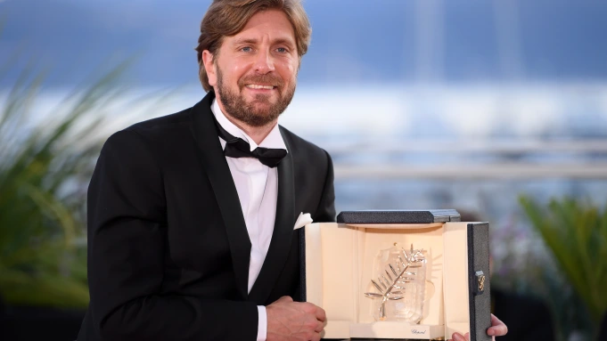 السويدي روبن أوستلوند رئيسا لمهرجان كان السينمائي