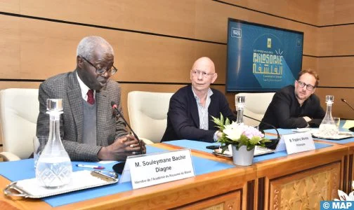 Rencontre avec les philosophes Souleymane Bachir Diagne et Frederic Worms 504x300 1