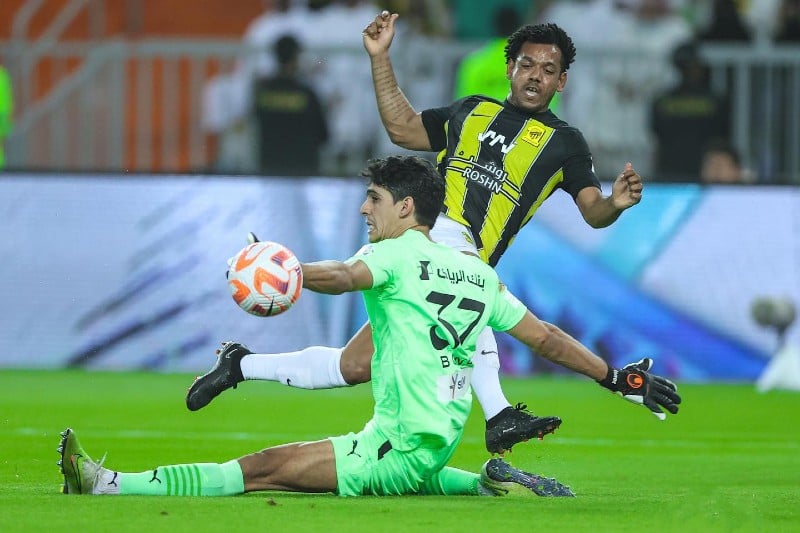 bounou Al Itttihad Saudi Club al hilal 1