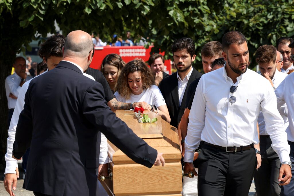جنازة جوتا وصفاقة تجار اليوتوب
