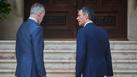despacho presidente gobierno pedro sanchez rey felipe palacio marivent palma mallorca 70