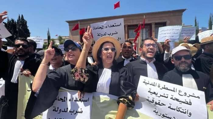 جمعية المحامين بالمغرب ترفض توظيف أزمة قانون المهنة في الإساءة إلى المملكة